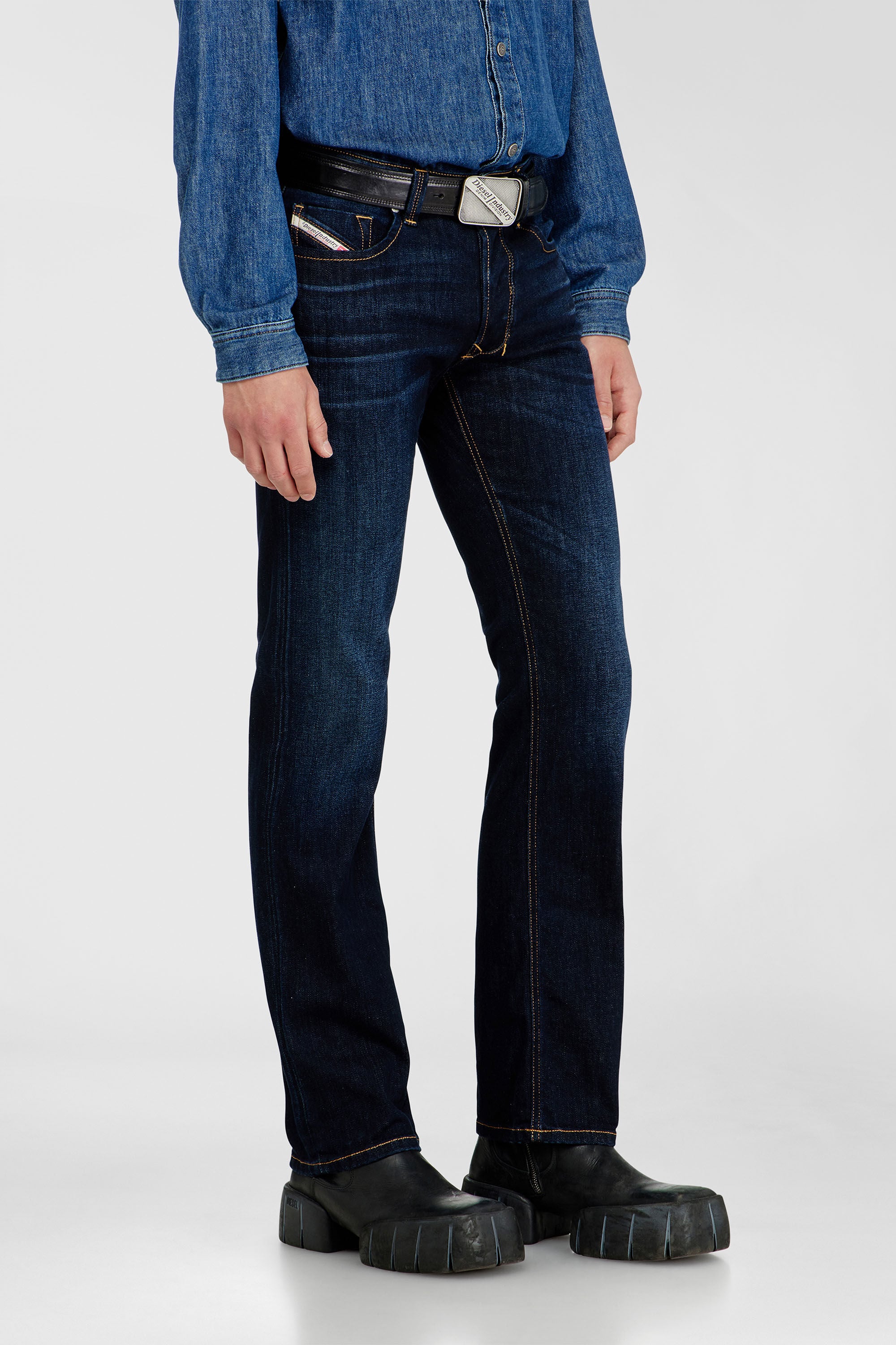 Diesel - Man's Regular Jeans 1985 Larkee 09Q15, Dark Blue - 7