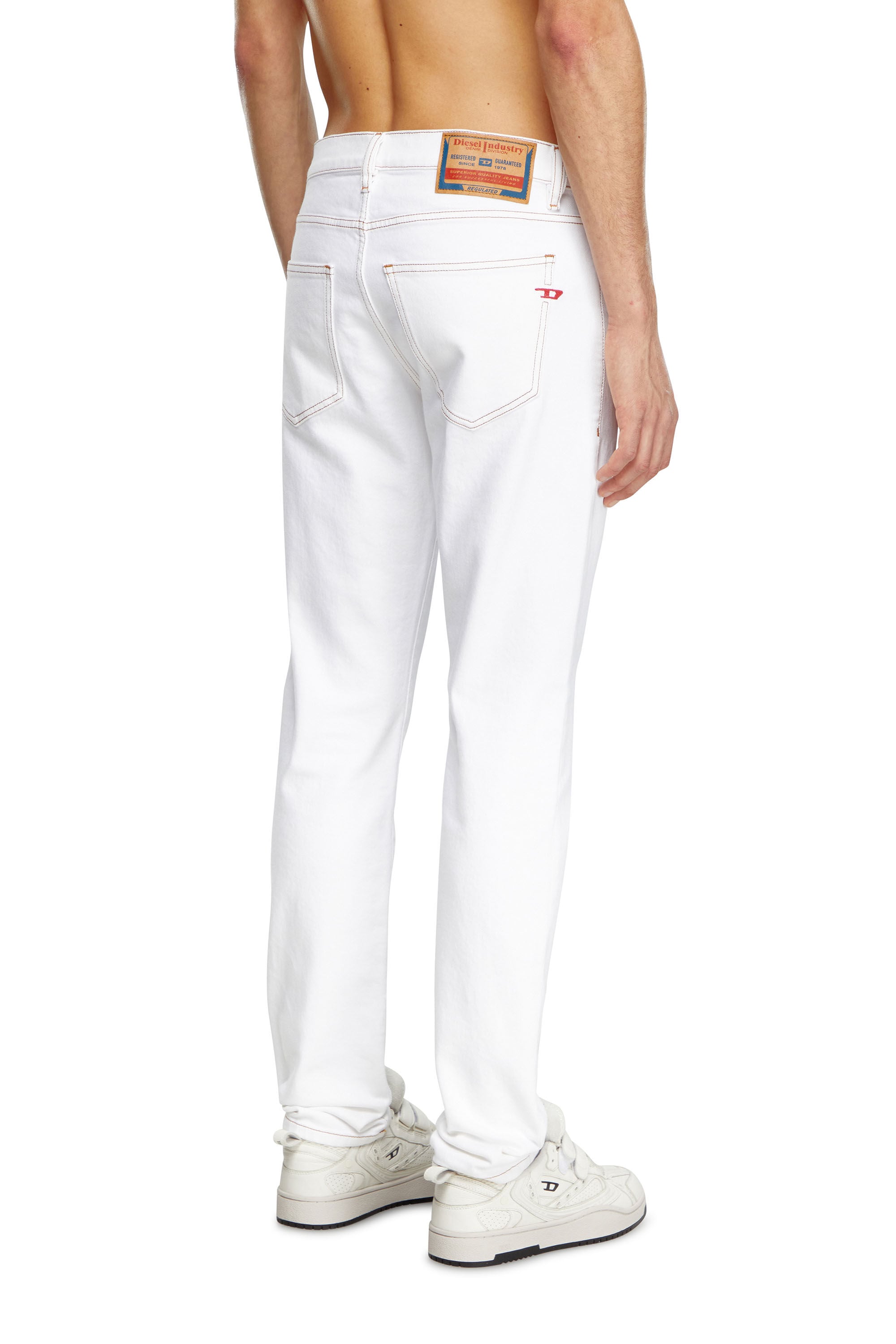 Men's Slim Jeans | Regular Waist 2019 D-StruktWhite | Diesel HU