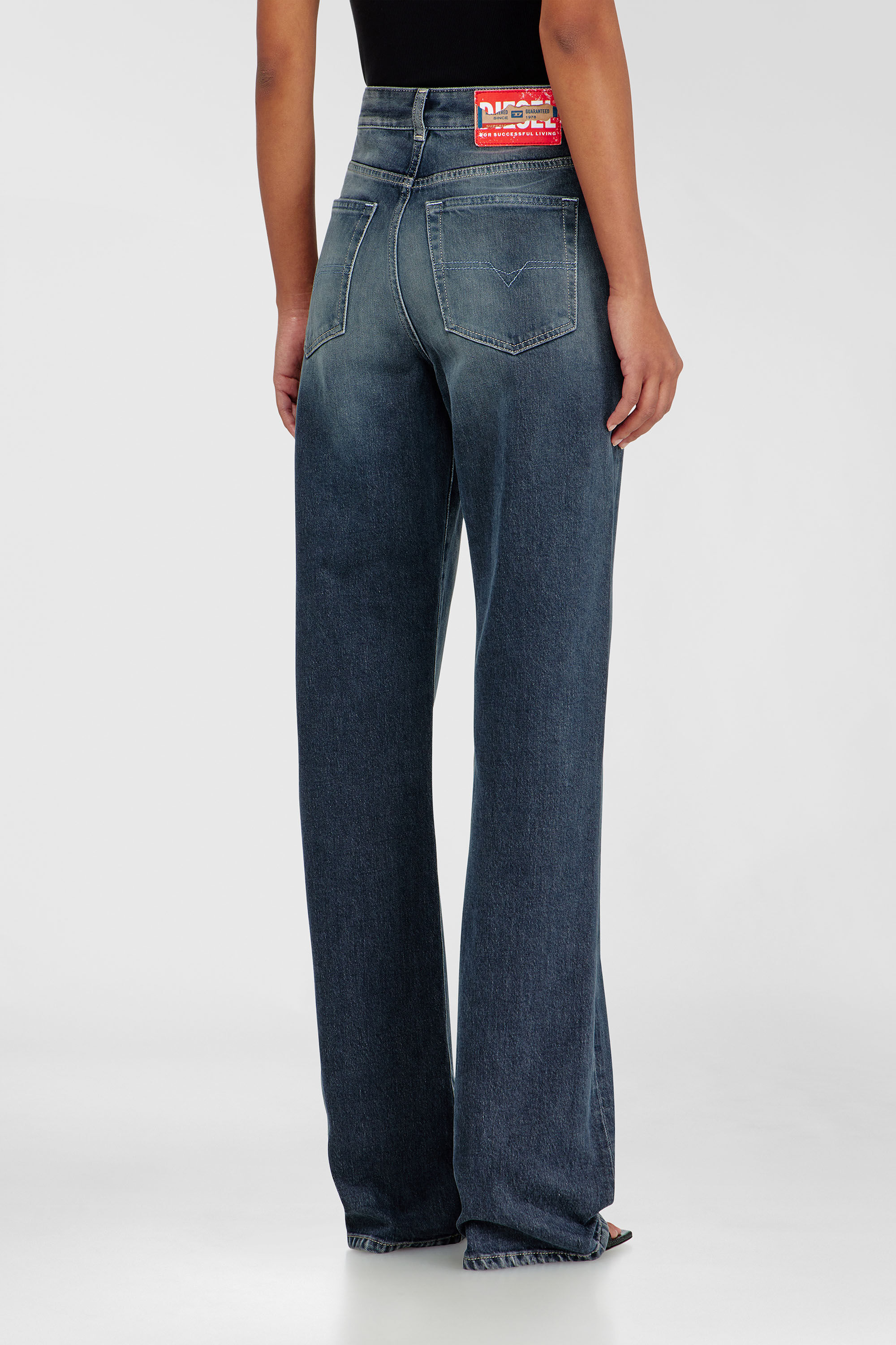 Diesel - Woman's Regular Jeans 1971 D-Sent 007EI, Dark Blue - 5