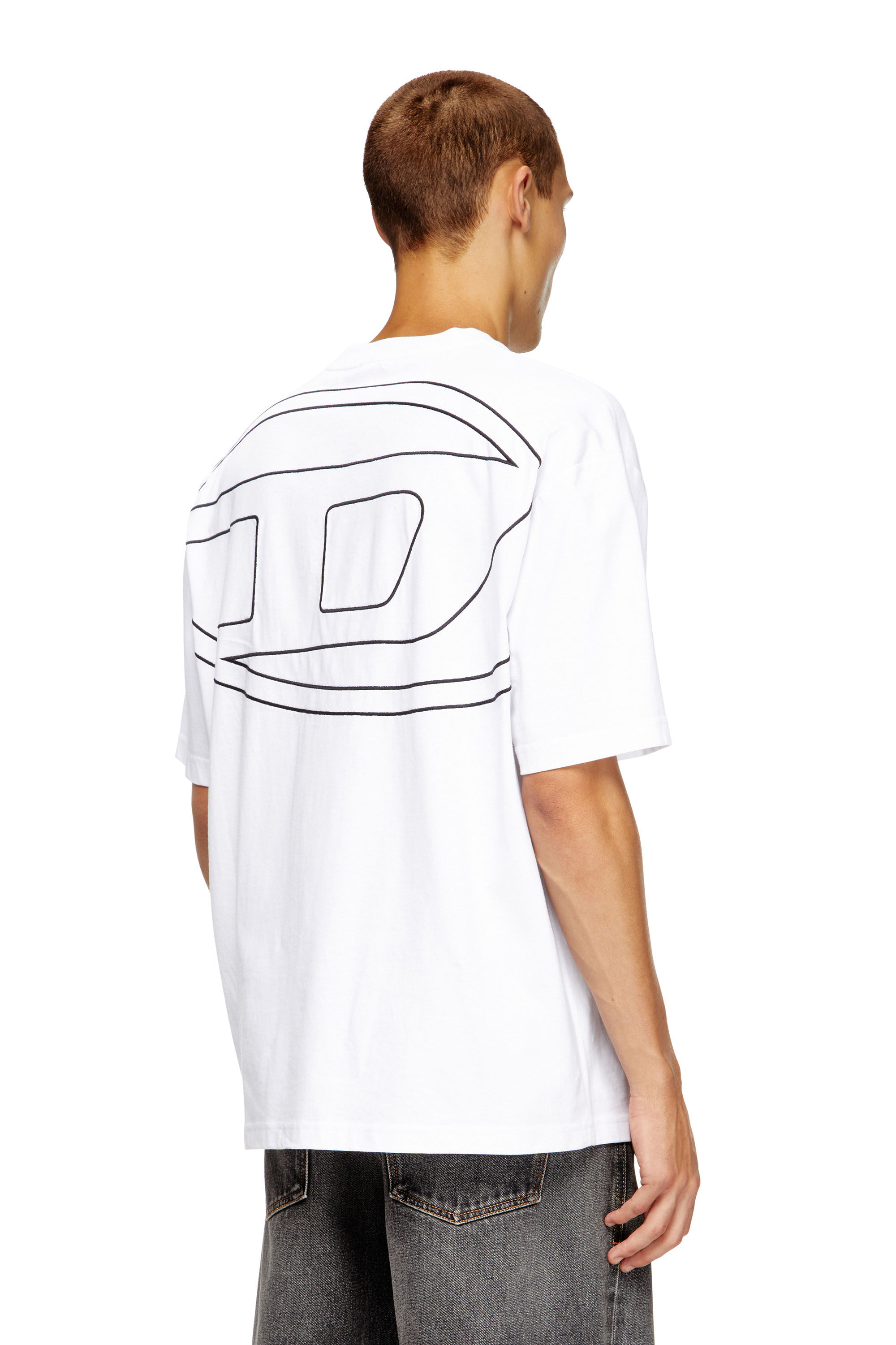 ミュージシャン Aooo Oversized Embroidery T-shirt WHITE Men's oversized T-shirt with maxi oval D embroidery | Diesel