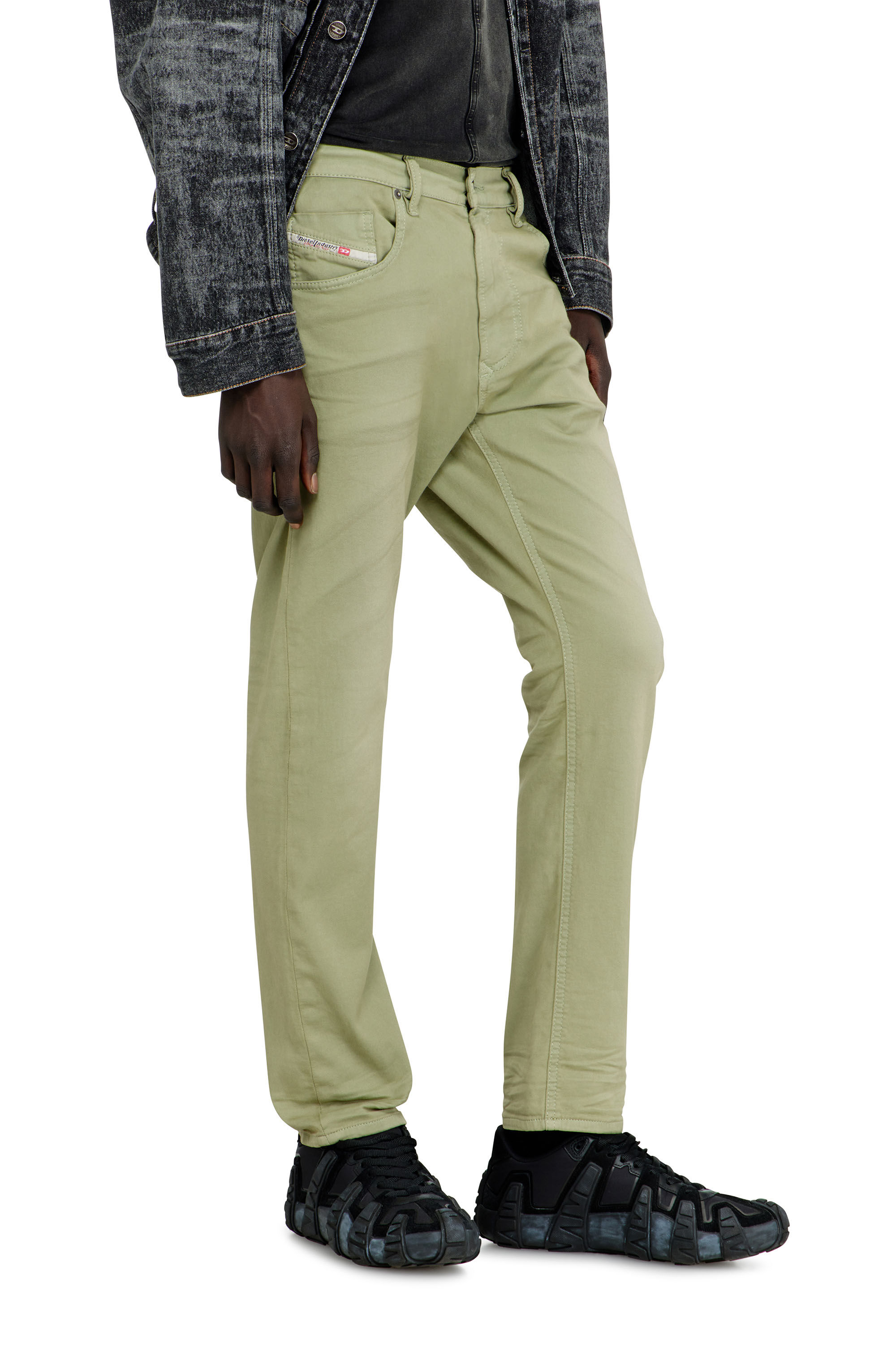 Diesel - Man's Regular 2032 D-Krooley-BW Joggjeans&reg; 0670M, Beige - 5