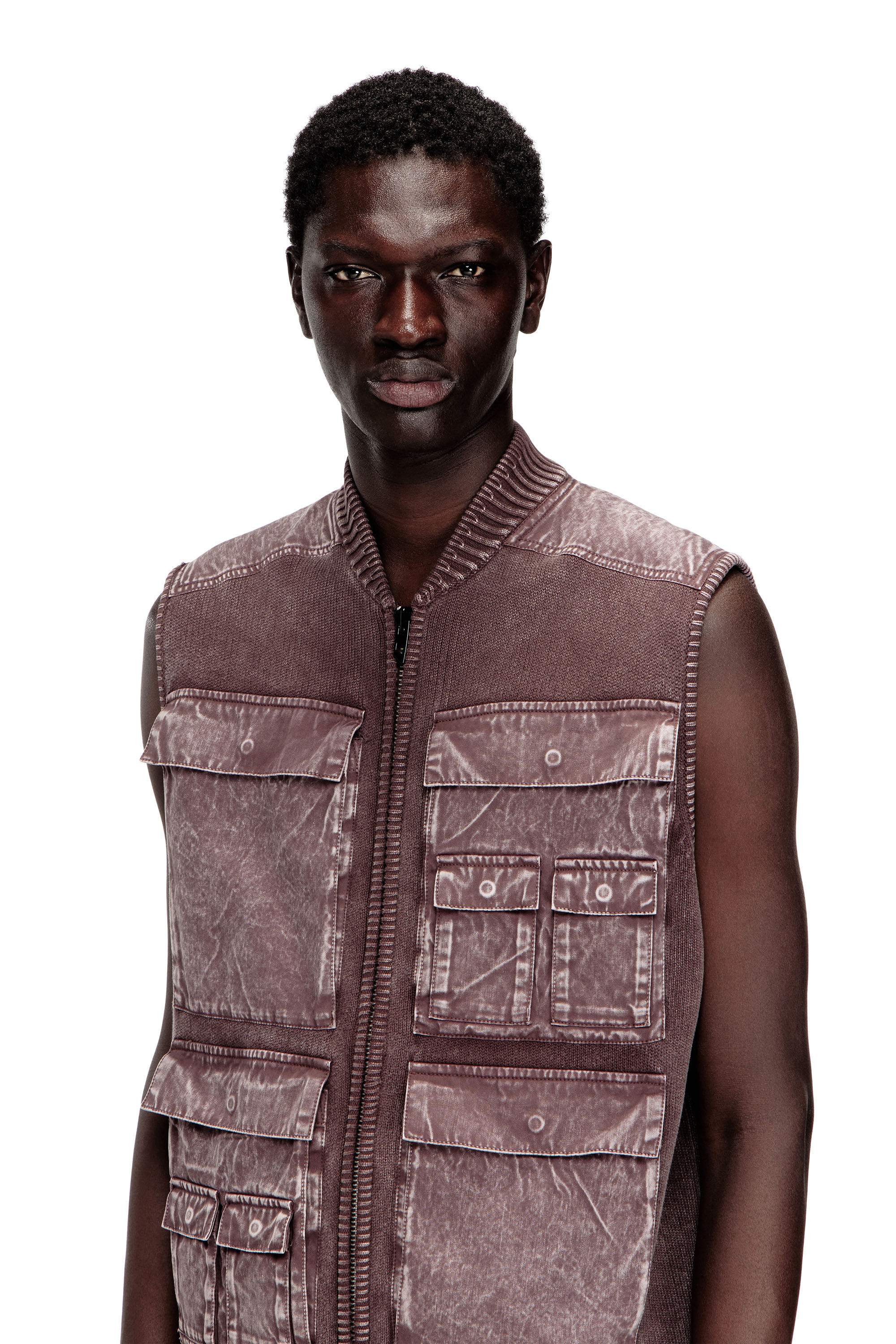 Men's Zip-up knitted vest with cargo pockets | Brown | Diesel