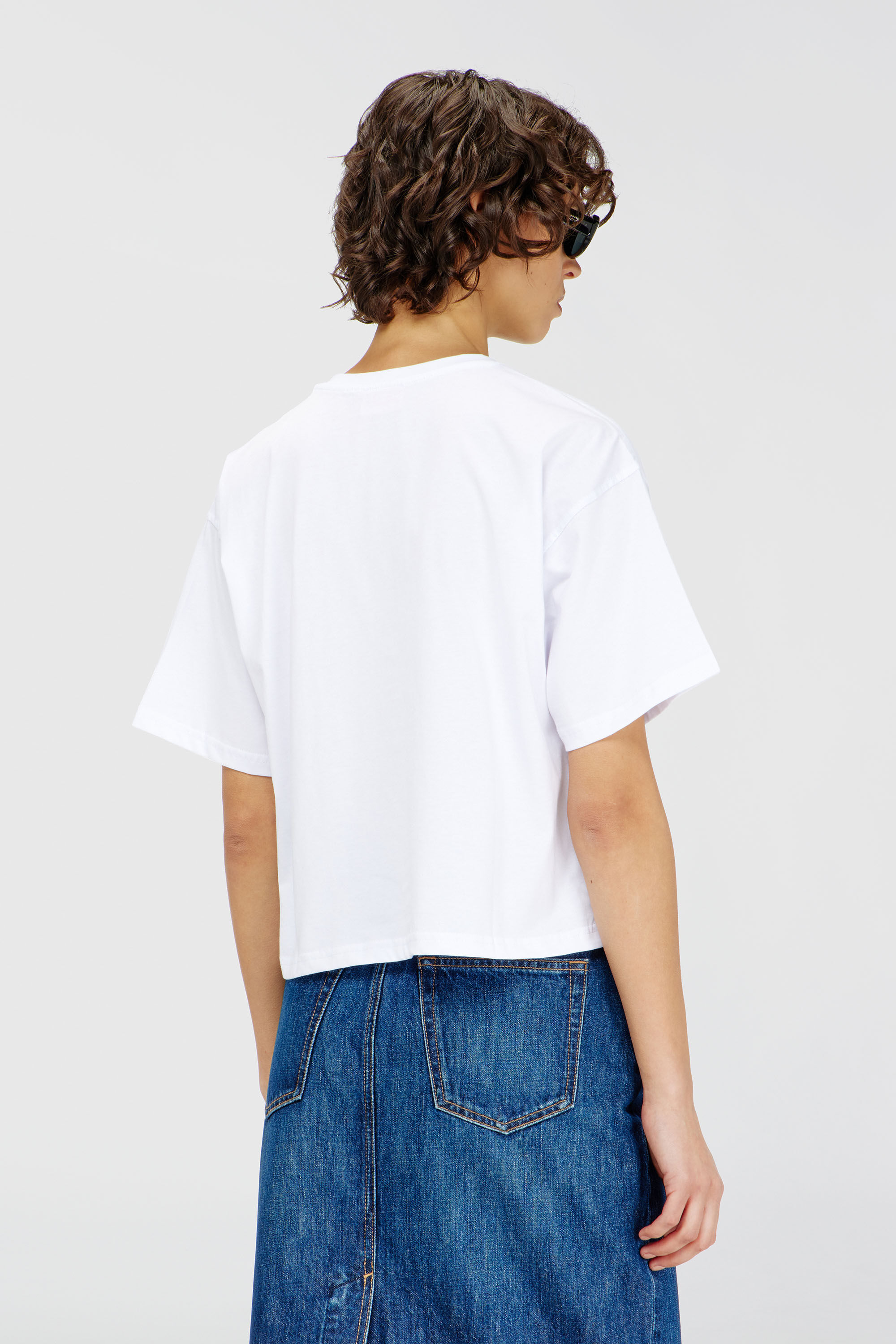 Diesel - T-BUXT-CROP-OD, Woman's Boxy T-shirt with cut-out Oval D logo in White - 4