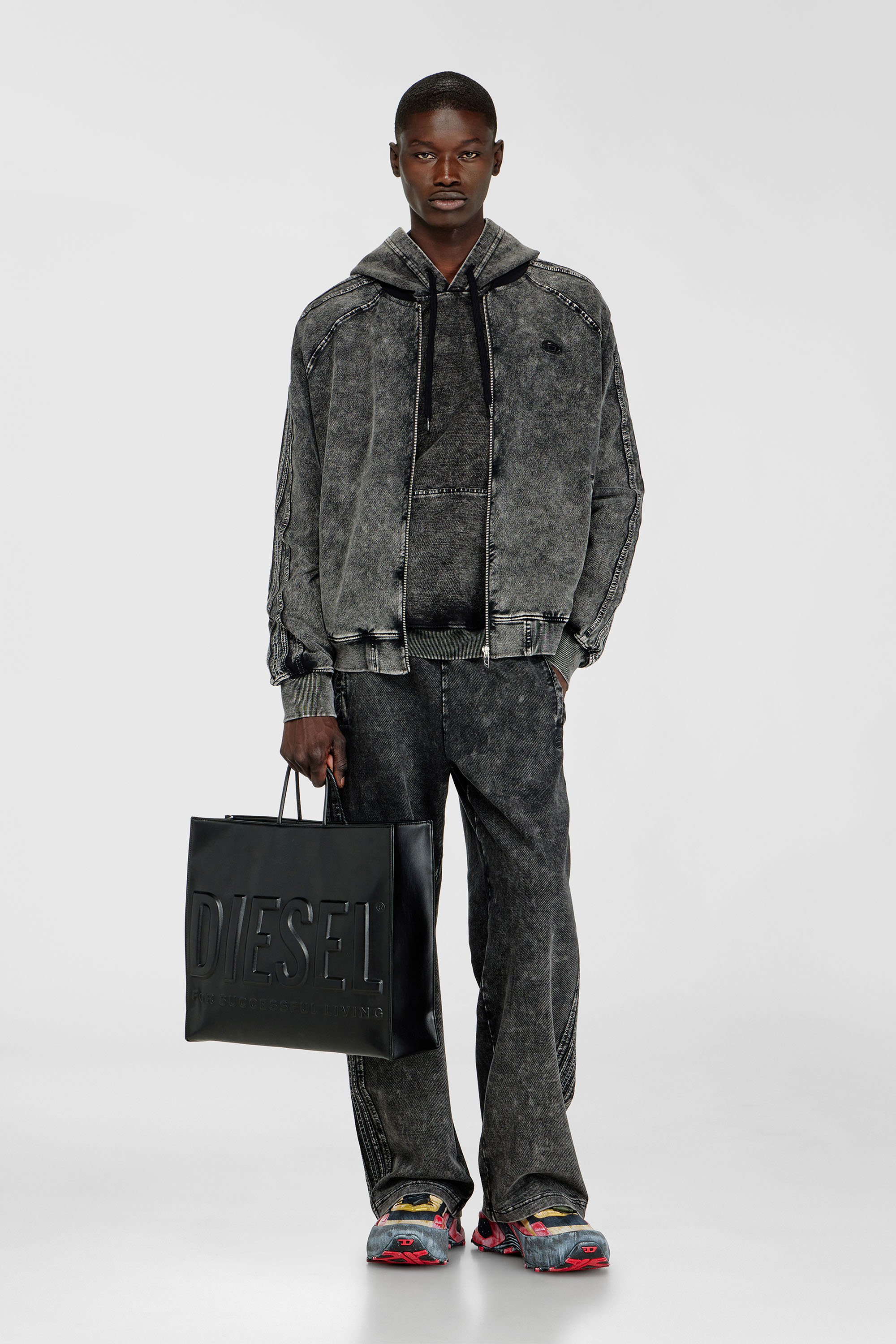 Diesel - DSL 3D SHOPPER EW X, Unisex's Dsl 3D - Shopping bag with embossed logo in Black - 1