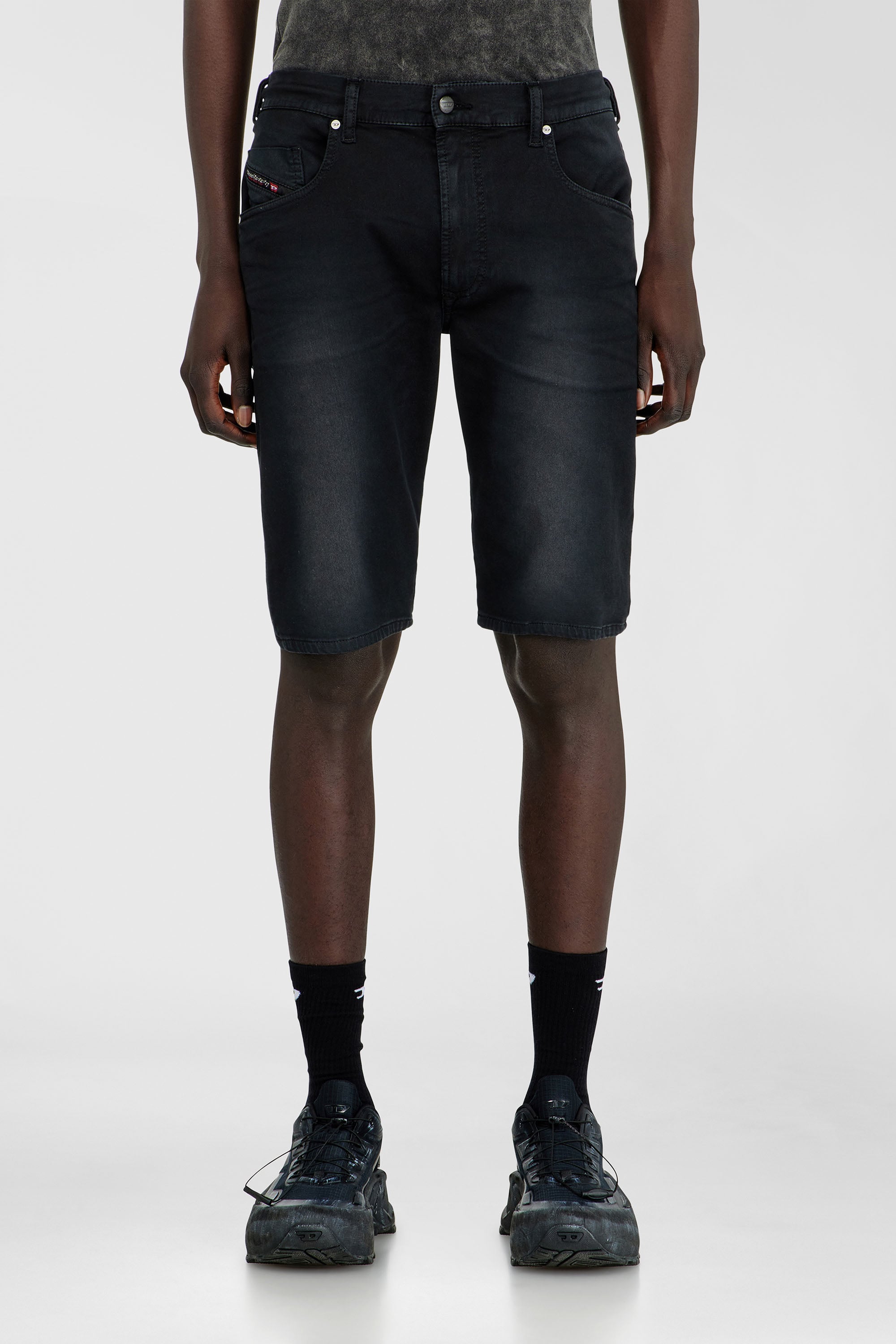 Diesel - 2033 D-KROOLEY-SHORT-BW JOGG, Man's Slim shorts in coloured denim in Black - 3