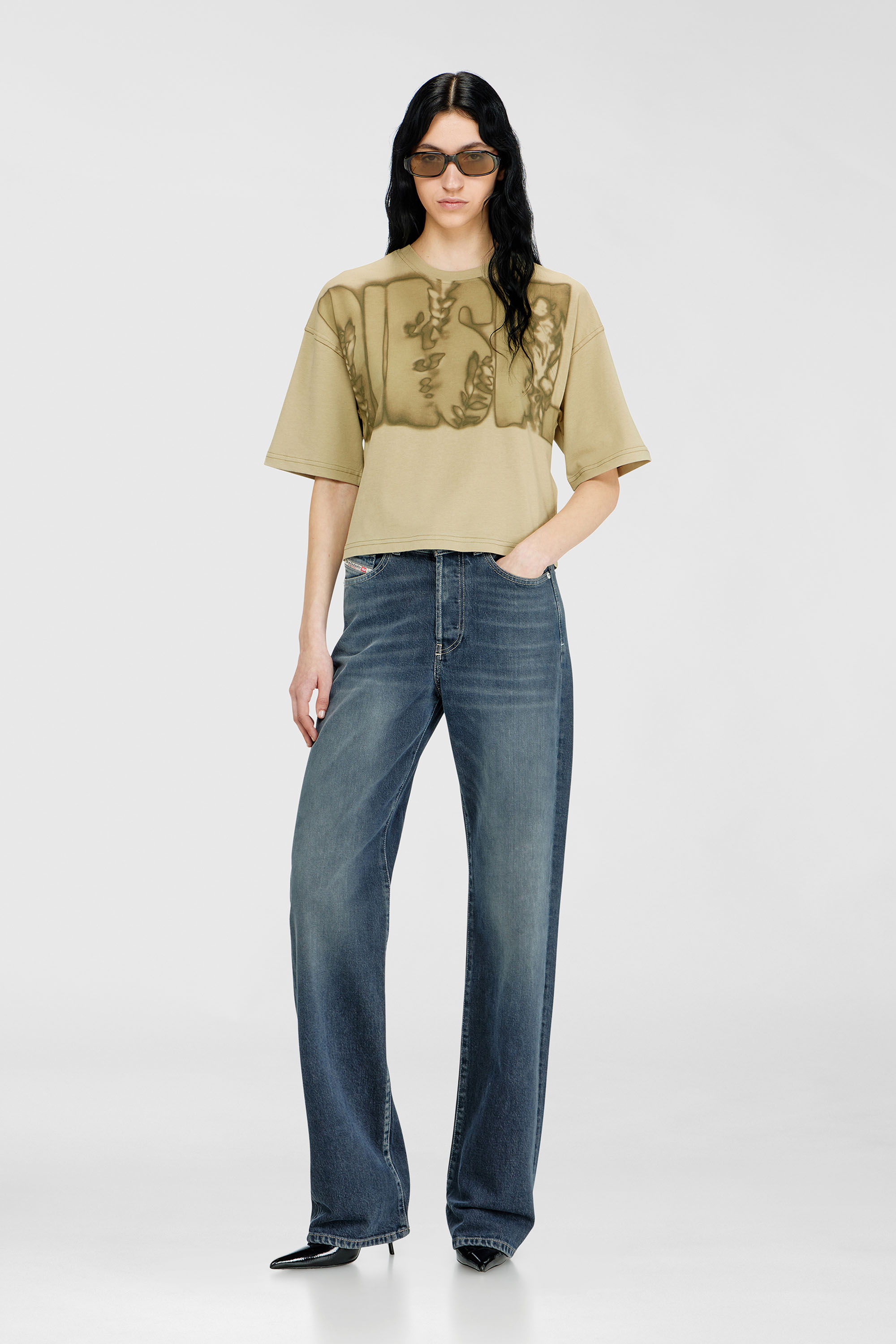 Diesel - T-CROPYN-AA1, Woman's Cropped T-shirt with digital print in Green - 1