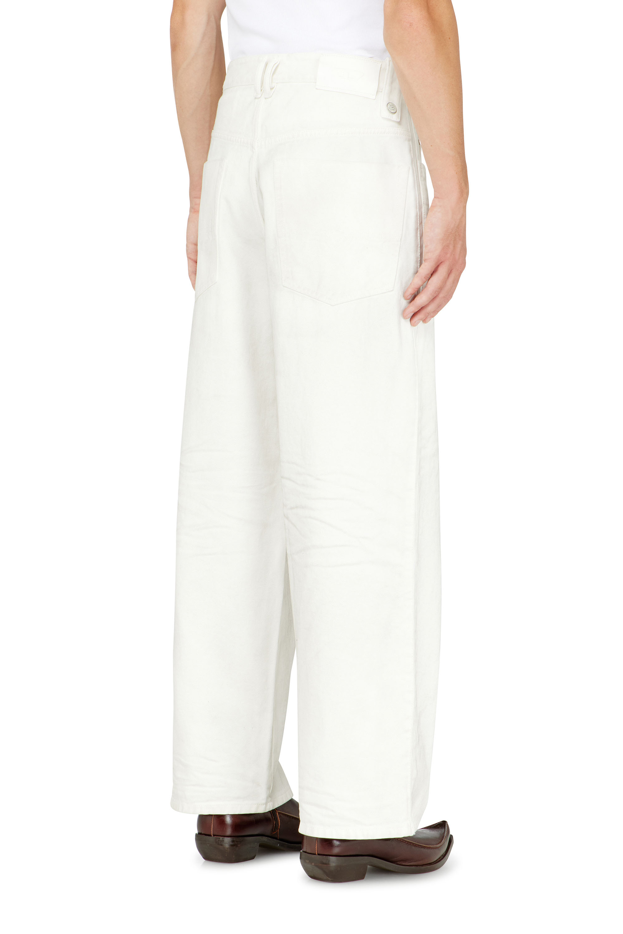 Diesel - Unisex's Relaxed Jeans 1982 D-Hakou 007GG, White - 5