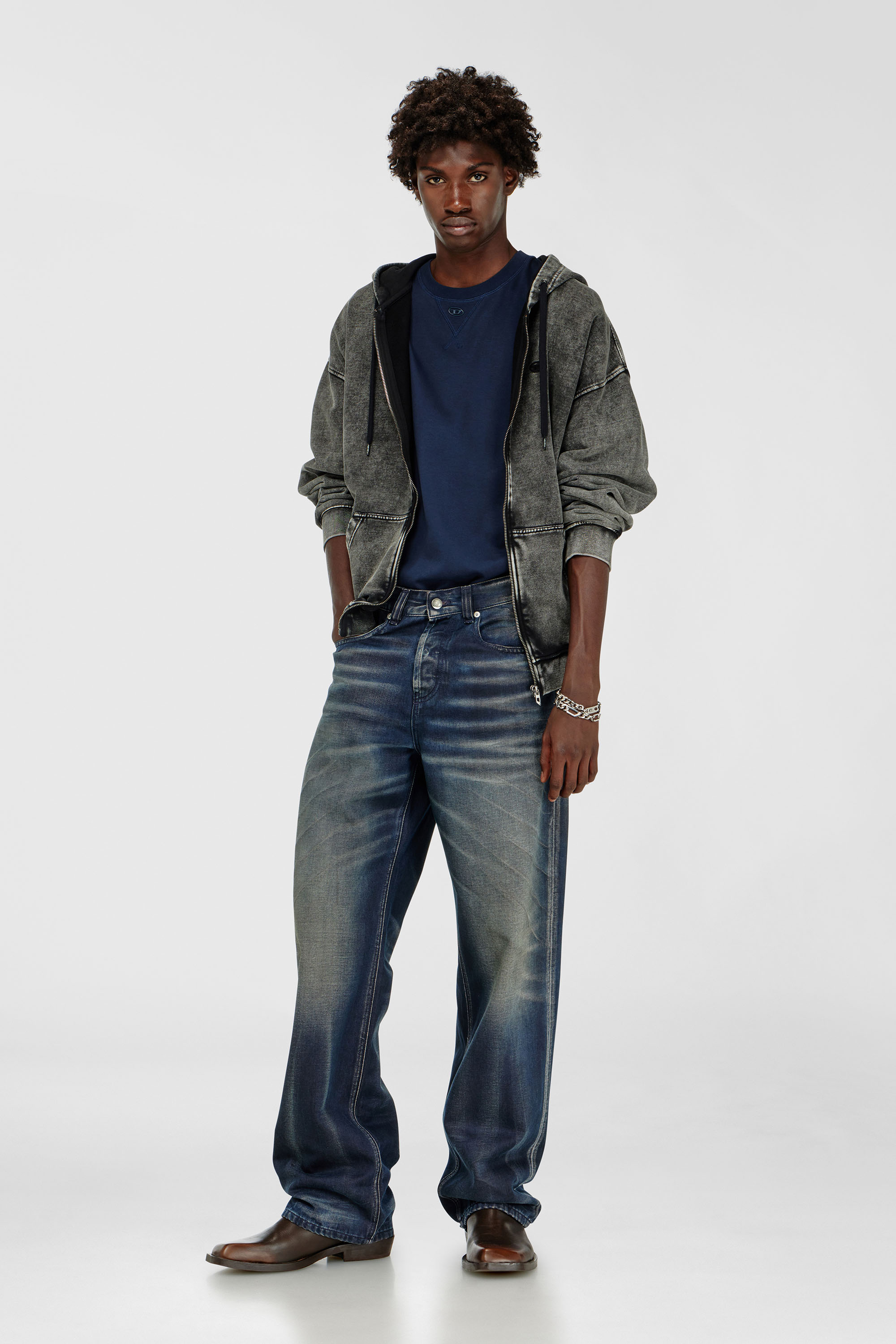 Diesel - T-MADJUST-TR, Man's Regular T-shirt with crew neck and Oval D in null - 1