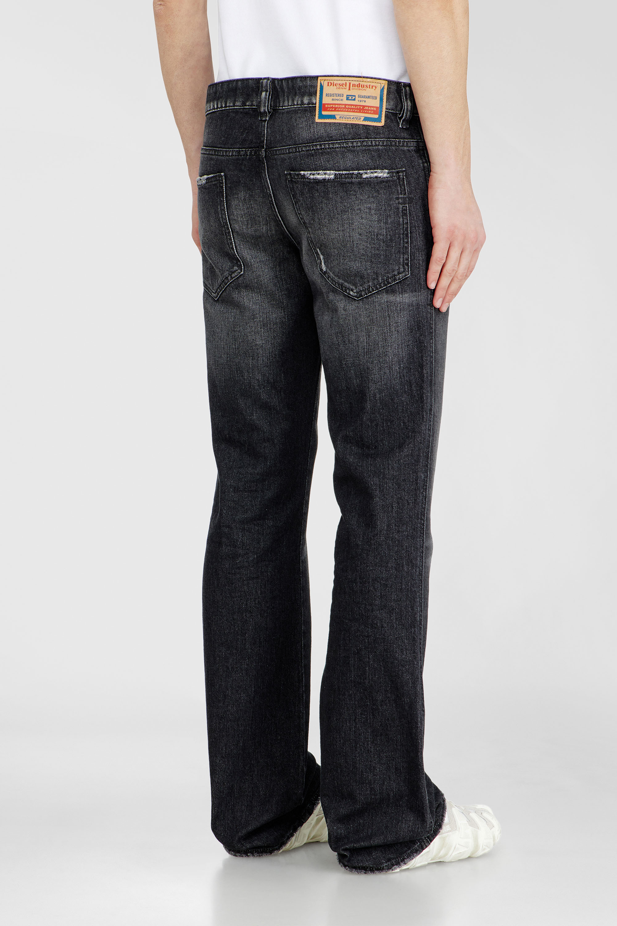 Diesel - Man's Bootcut Jeans 1998 D-Buck 09L50, Black/Dark grey - 5