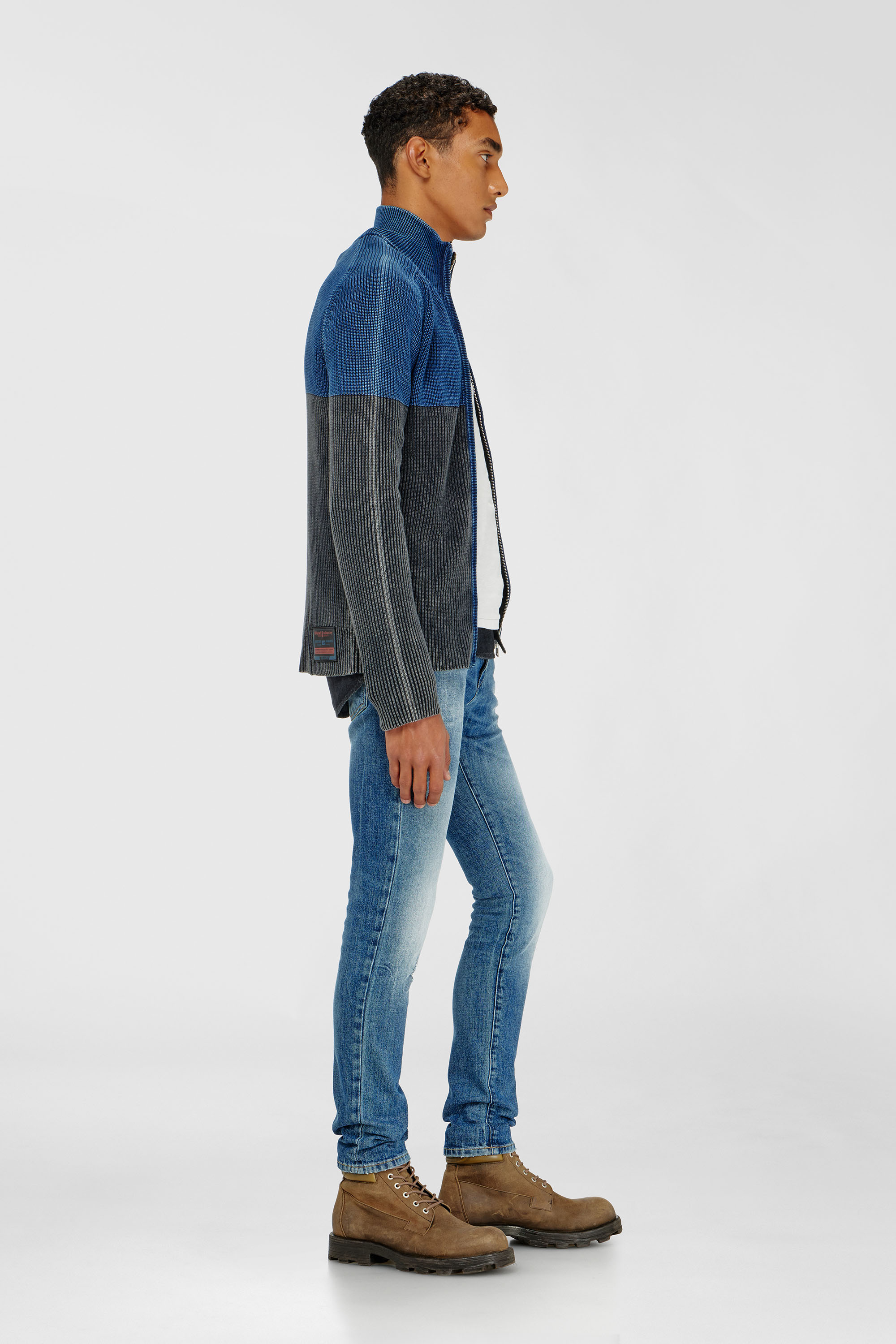 Diesel - Man's Slim Jeans 2019 D-Strukt 0KICR, Medium blue - 2