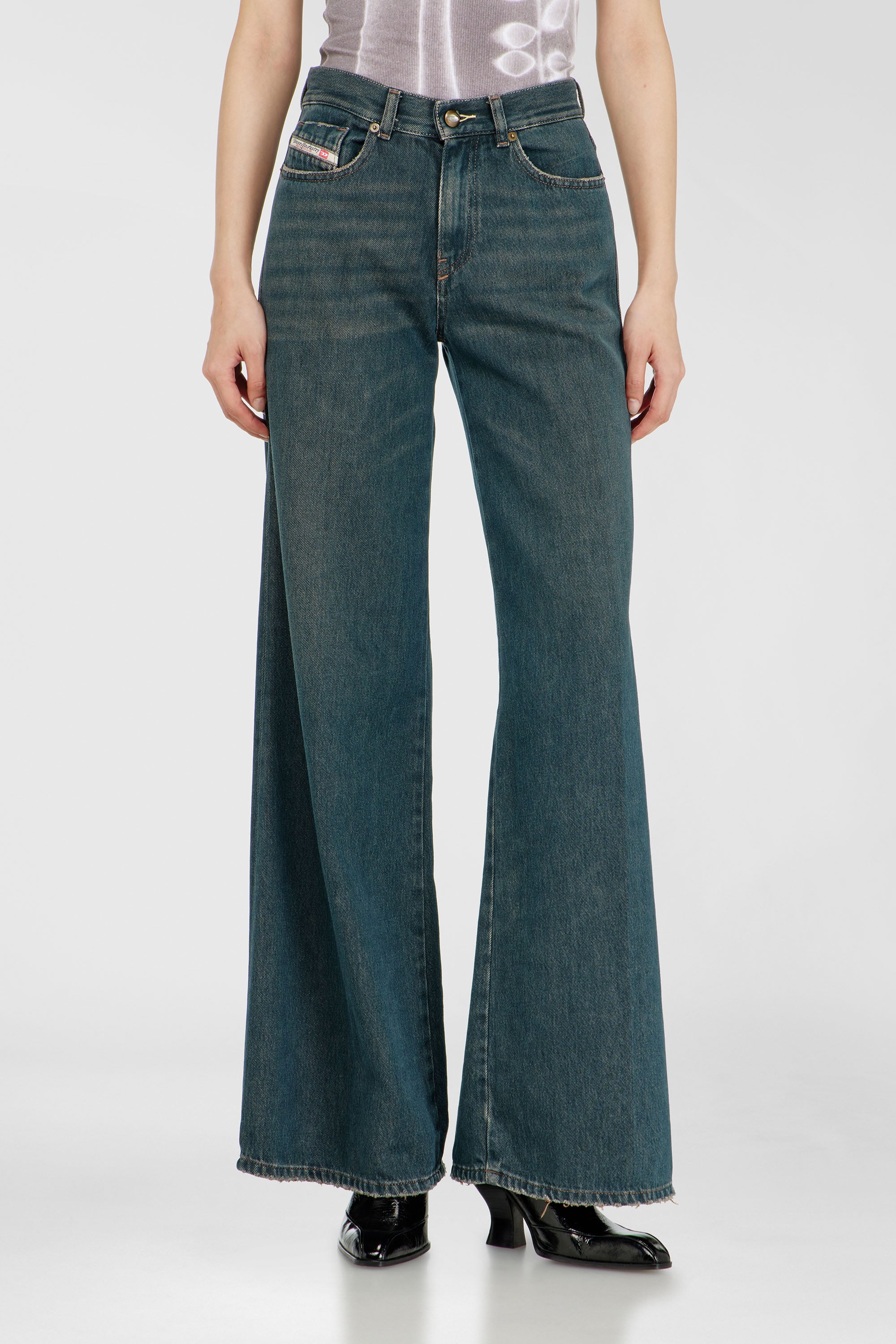 Diesel - Woman's Flare Jeans 1978 D-Akemi 09P83, Dark Blue - 1