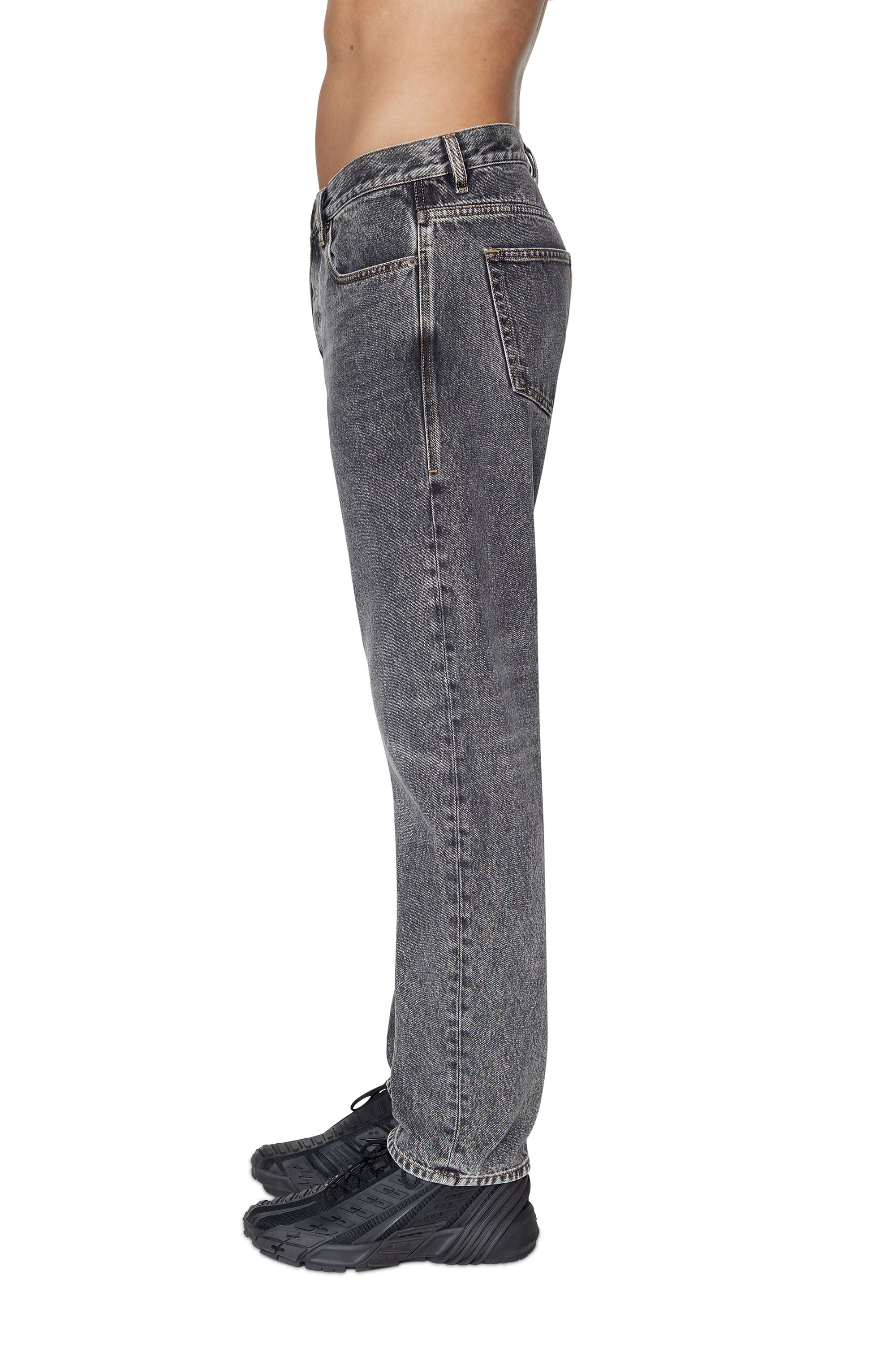 Diesel - 2020 D-Viker 007E1 Straight Jeans, Black/Dark grey - Image 4