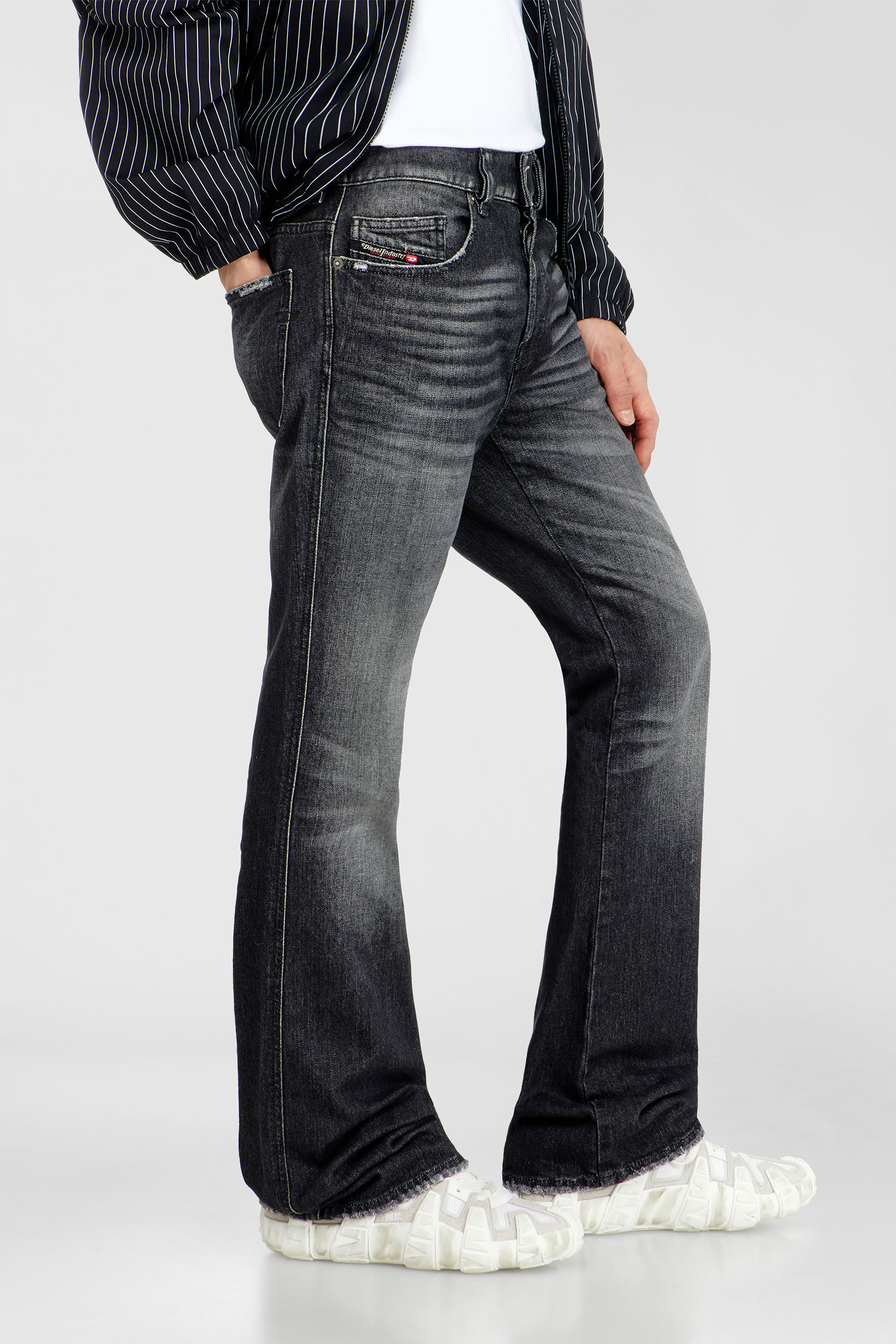 Diesel - Man's Bootcut Jeans 1998 D-Buck 09L50, Black/Dark grey - 7