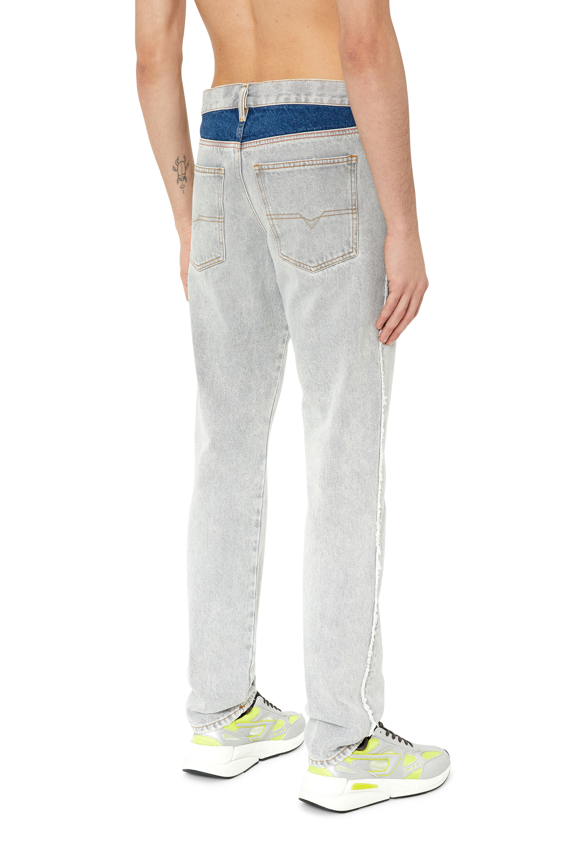 Diesel - 1995 D-Sark 007N5 Straight Jeans, Light Grey - Image 2