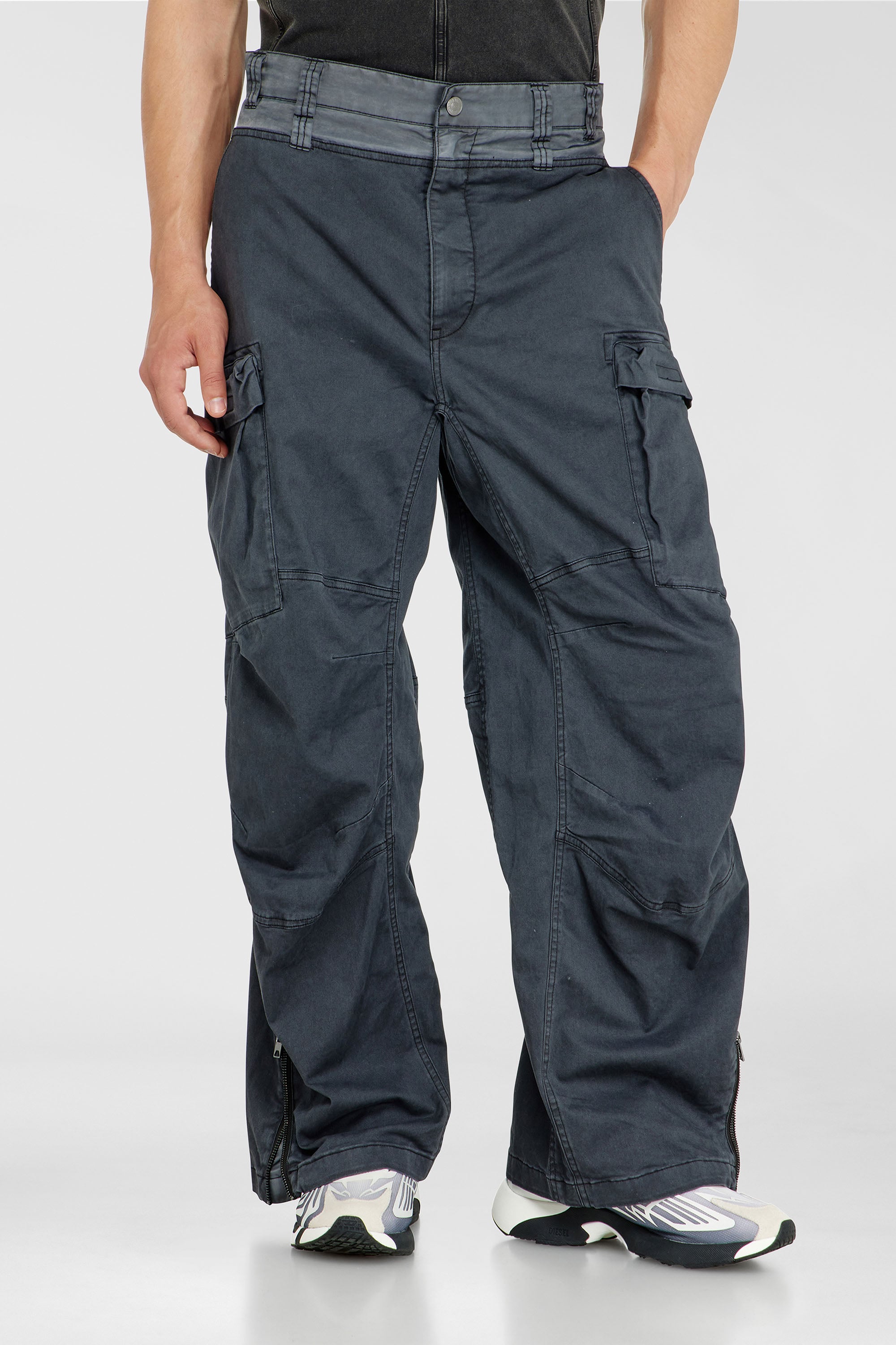 Diesel - P-DELLS, Man's Cargo pants in cotton and nylon in Blue - 3